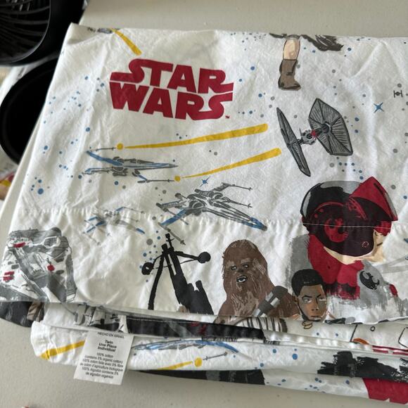Pottery Barn Kids Star Wars The Empire Flat Sheet Size twin - Picture 2 of 3